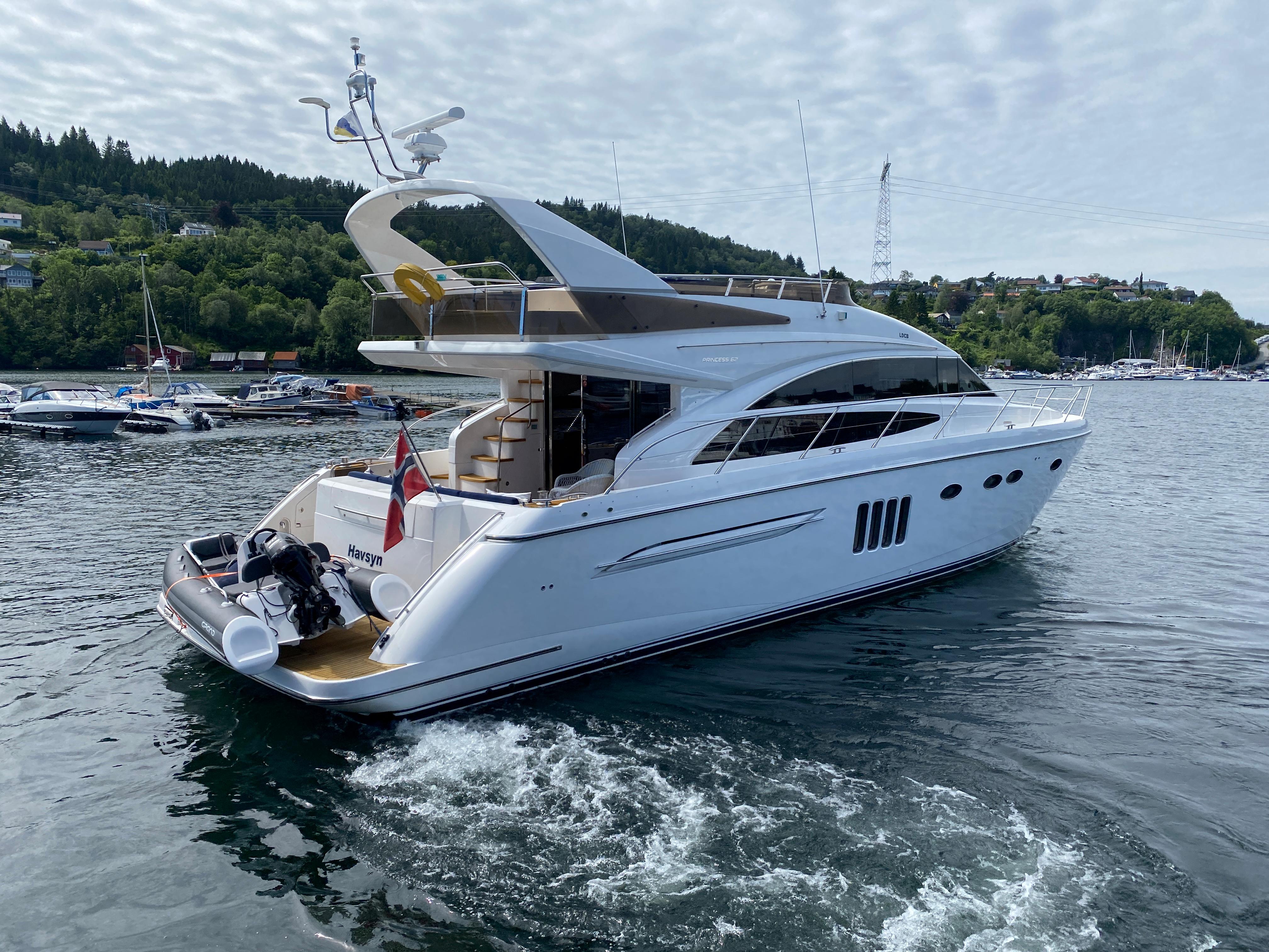 princess yachts 62 flybridge